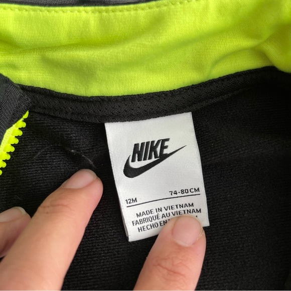 Nike Kids Tracksuit Sets - Picture 6 of 6